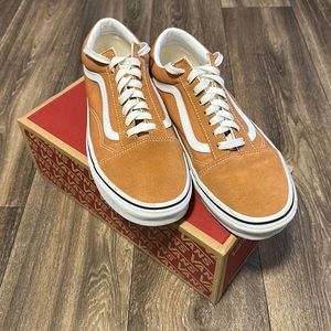 Vans Old Skool orange size 10M sneakers